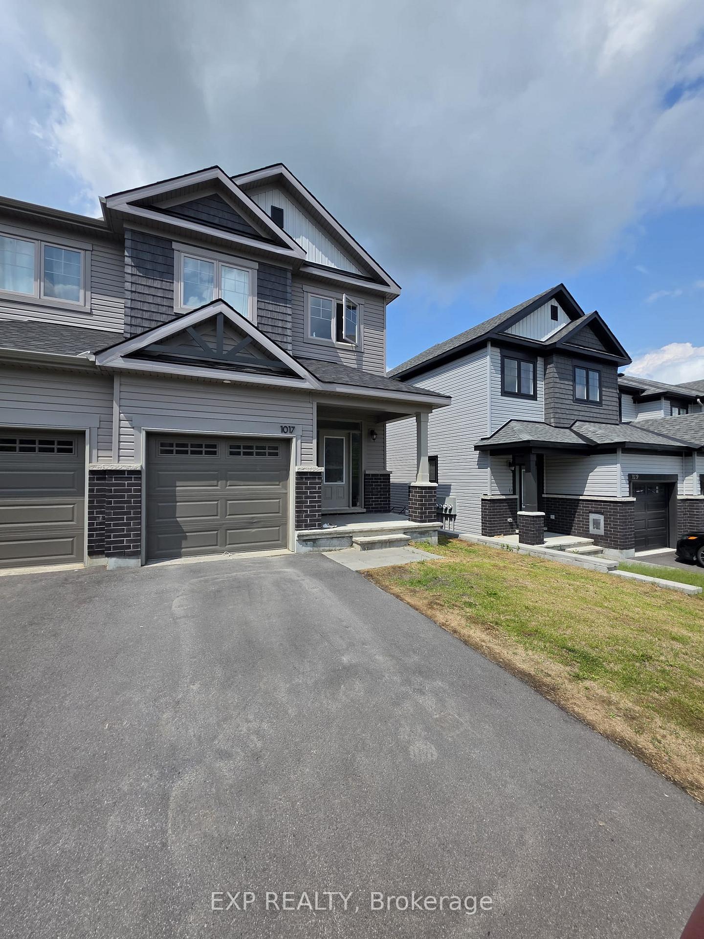 Photo 2 of 1017 Kijik Crescent, Ottawa, Blossom Park/Kemp Park/Findlay Creek — HOMEH