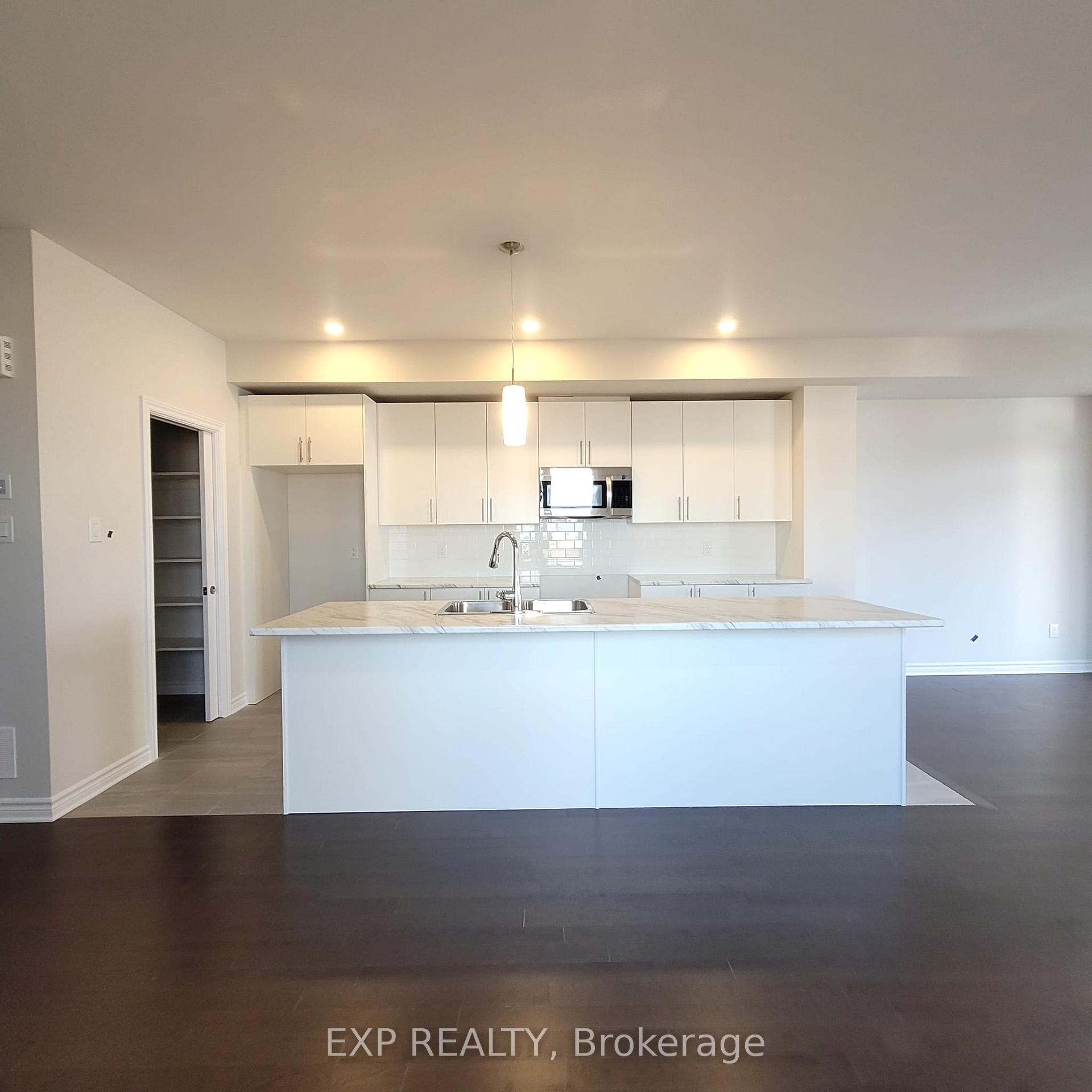 Photo 8 of 1017 Kijik Crescent, Ottawa, Blossom Park/Kemp Park/Findlay Creek — HOMEH