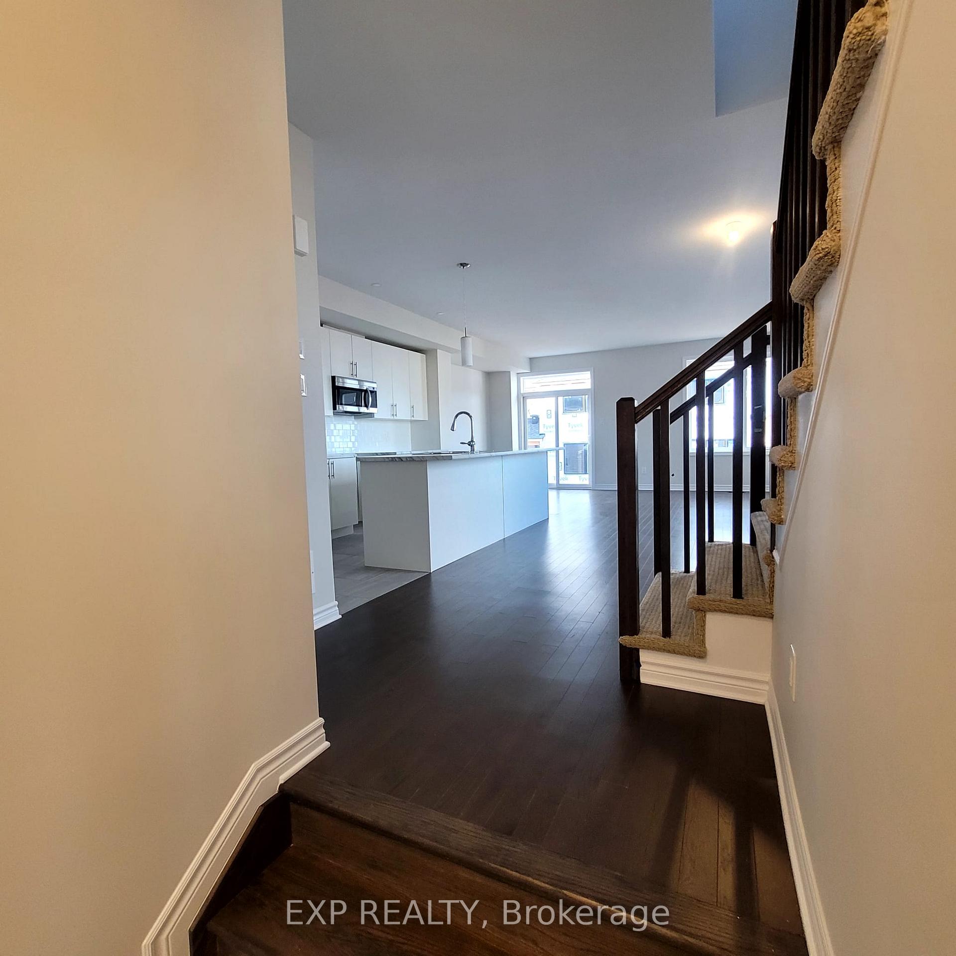 Photo 10 of 1017 Kijik Crescent, Ottawa, Blossom Park/Kemp Park/Findlay Creek — HOMEH