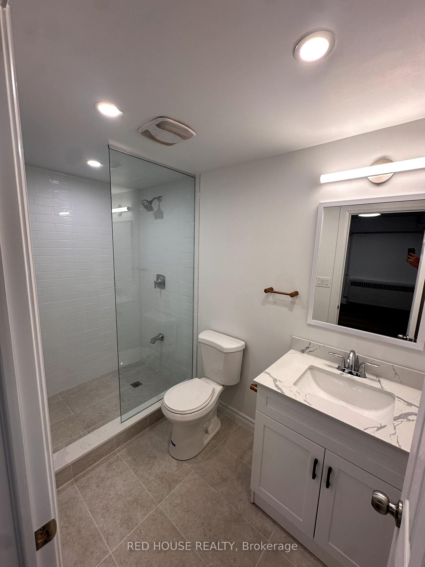 Photo 10 of Unit Lower, 388 Plains Road, Toronto, East York — HOMEH