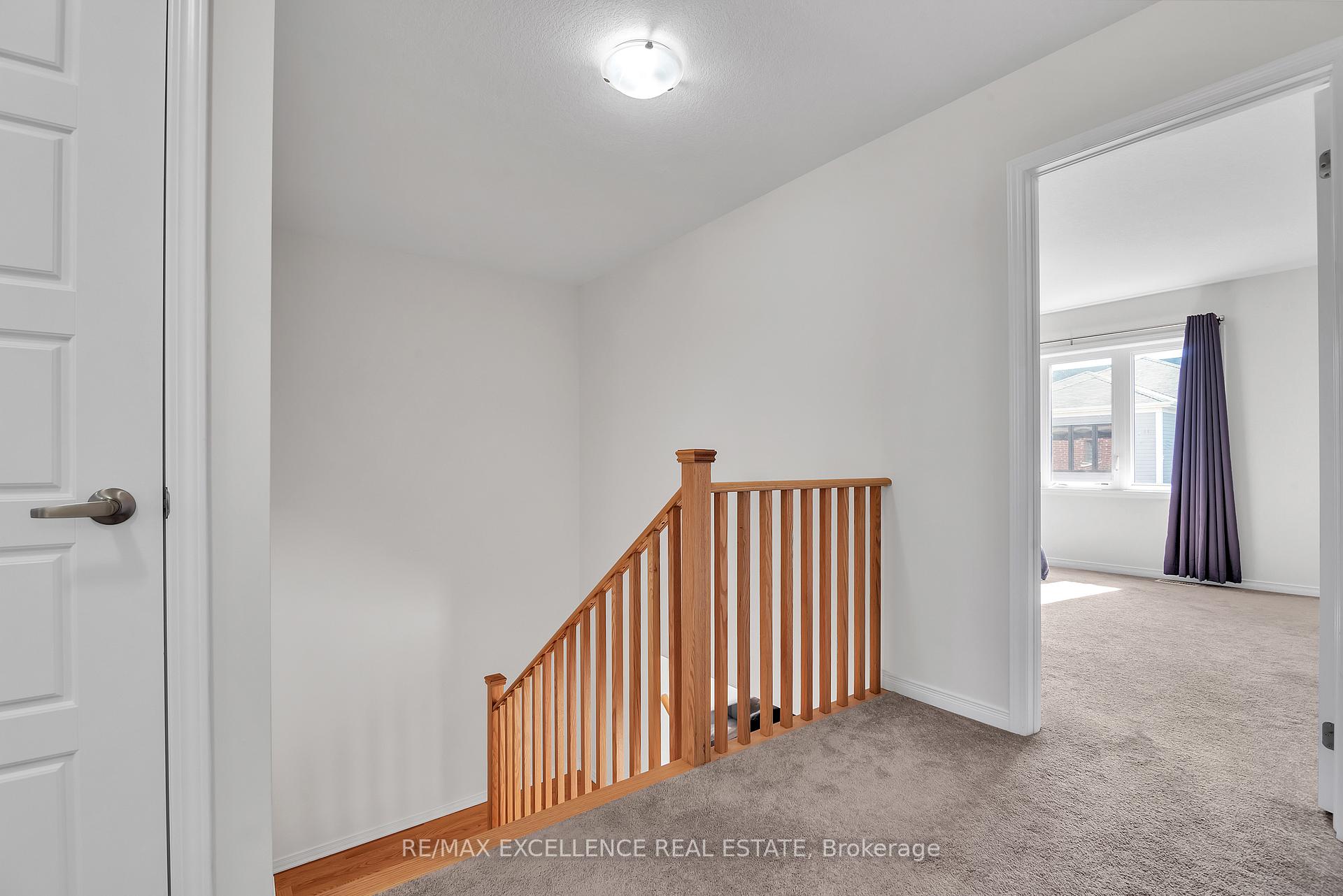 Photo 18 of 12 Whithorn Crescent, Haldimand — HOMEH