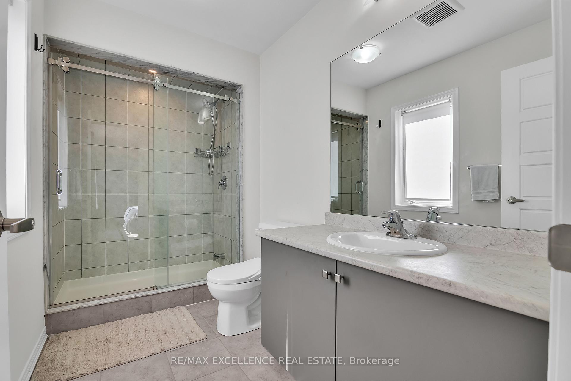 Photo 21 of 12 Whithorn Crescent, Haldimand — HOMEH