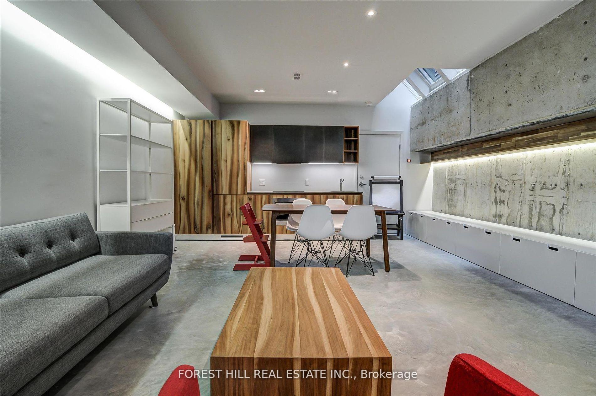Photo 5 of Unit 1, 117 Robert Street, Toronto, University — HOMEH