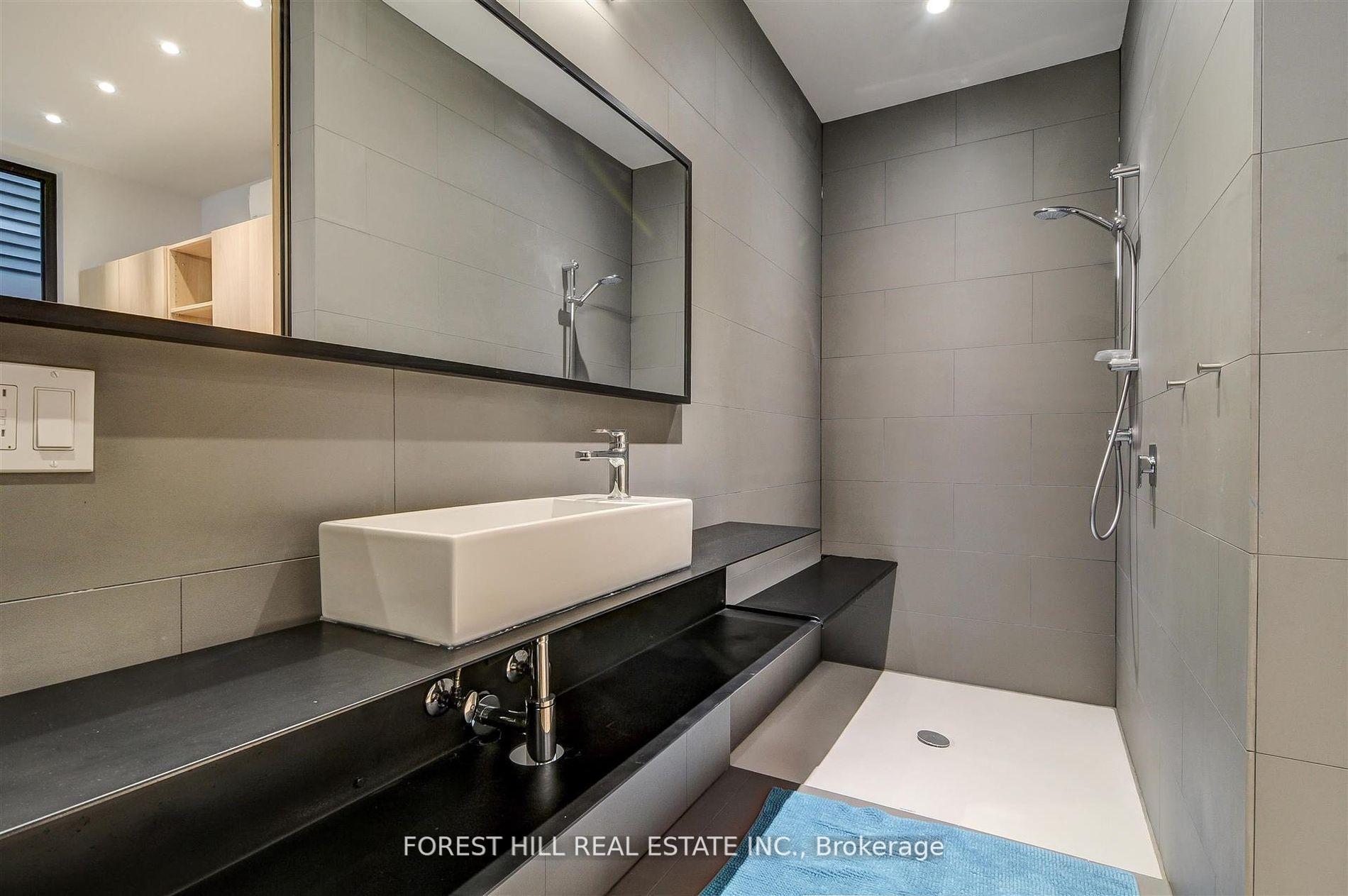 Photo 19 of Unit 1, 117 Robert Street, Toronto, University — HOMEH