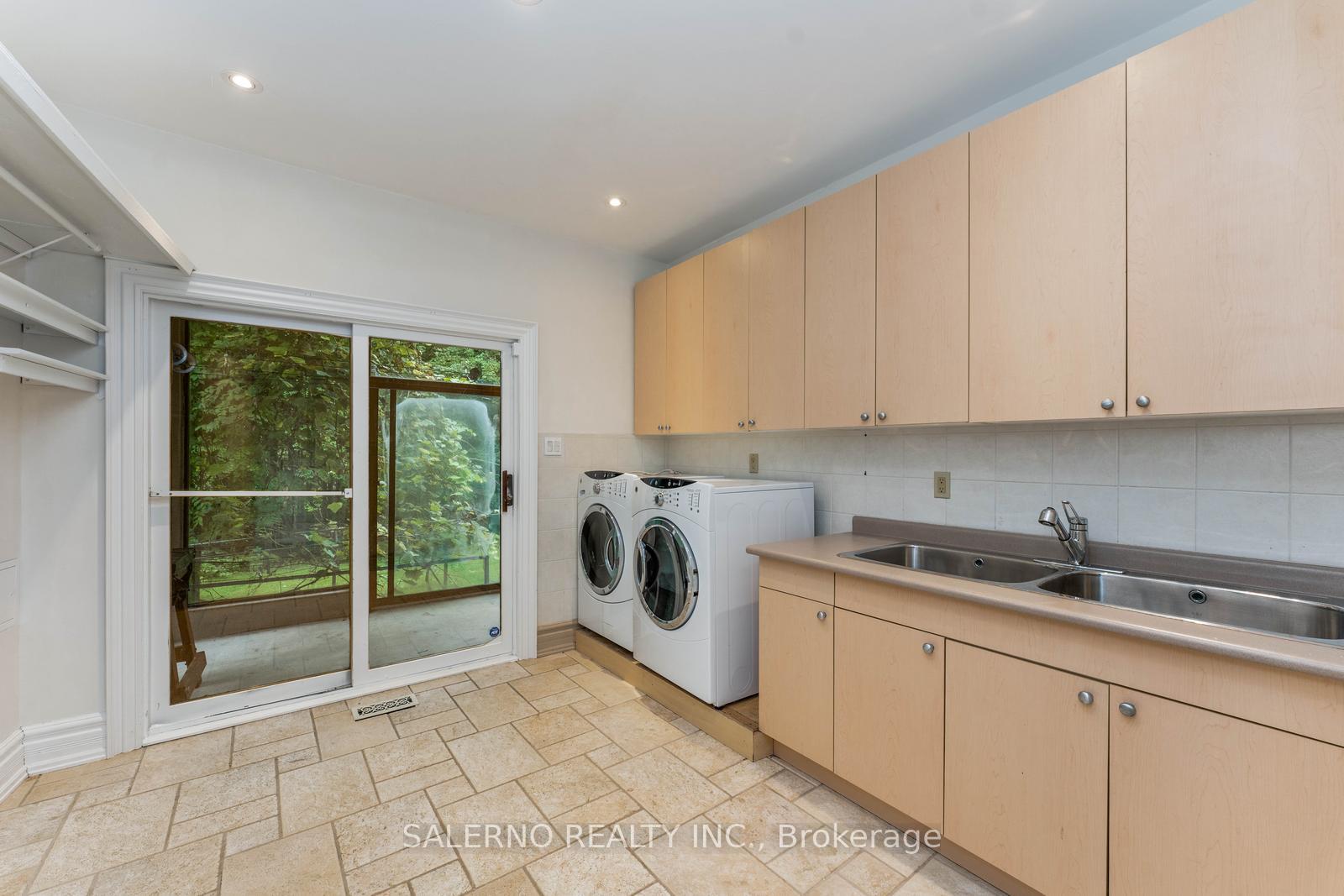 Photo 17 of 41 Golf Avenue, Vaughan, East Woodbridge — HOMEH