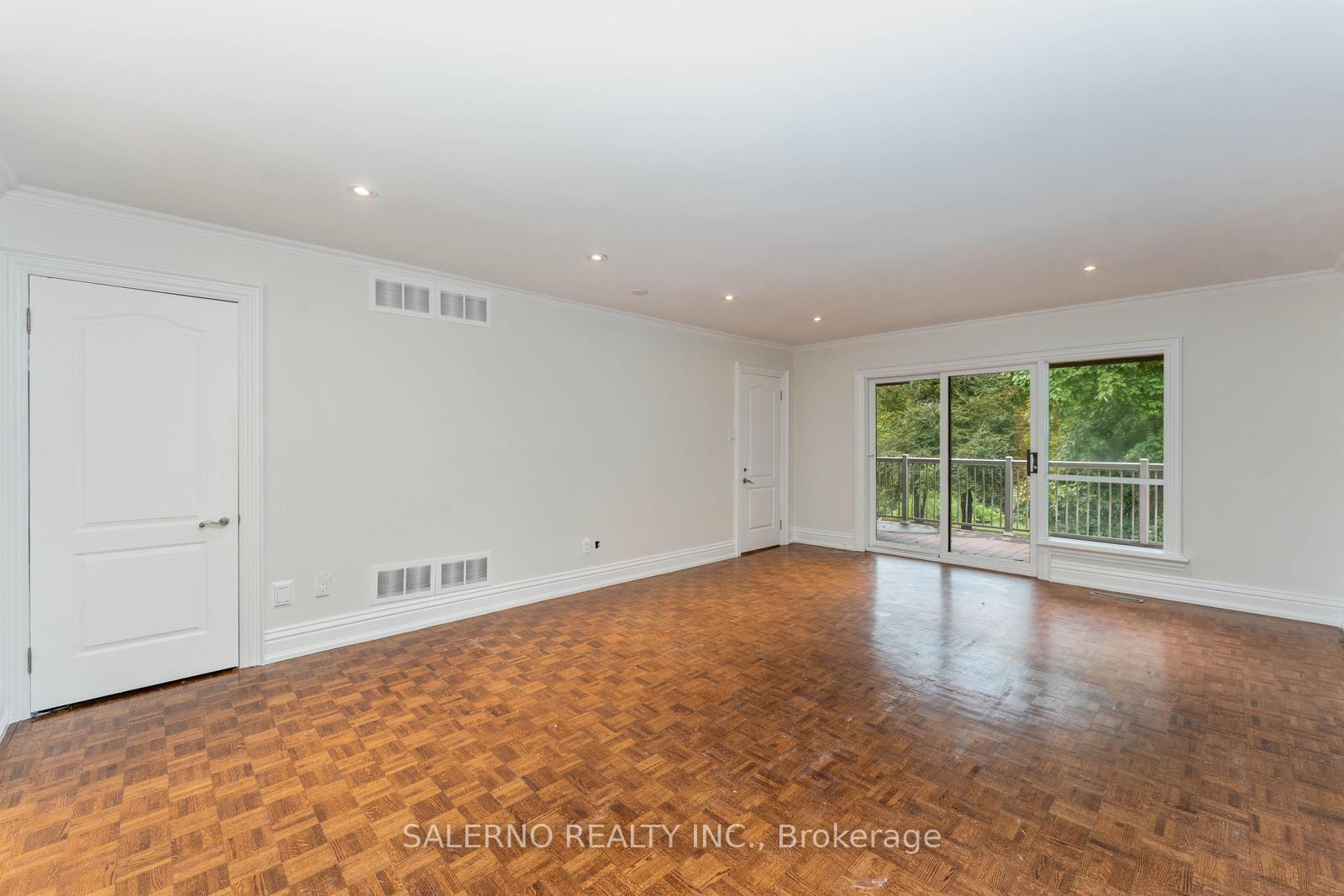 Photo 19 of 41 Golf Avenue, Vaughan, East Woodbridge — HOMEH