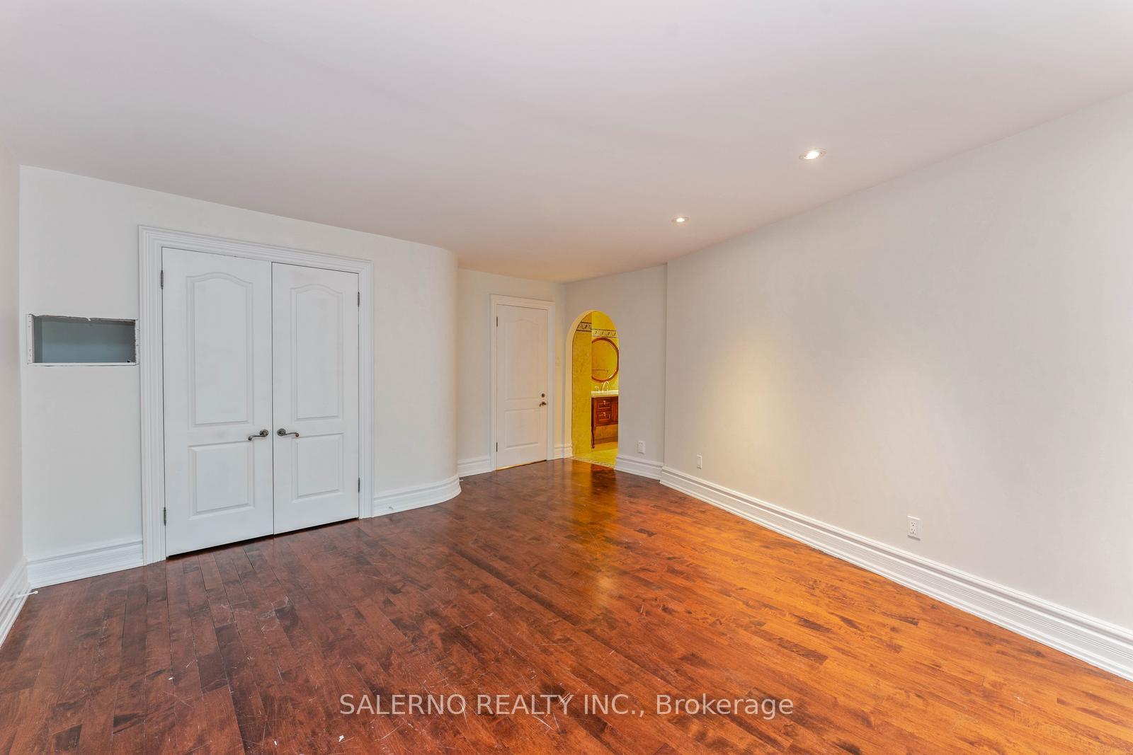 Photo 30 of 41 Golf Avenue, Vaughan, East Woodbridge — HOMEH
