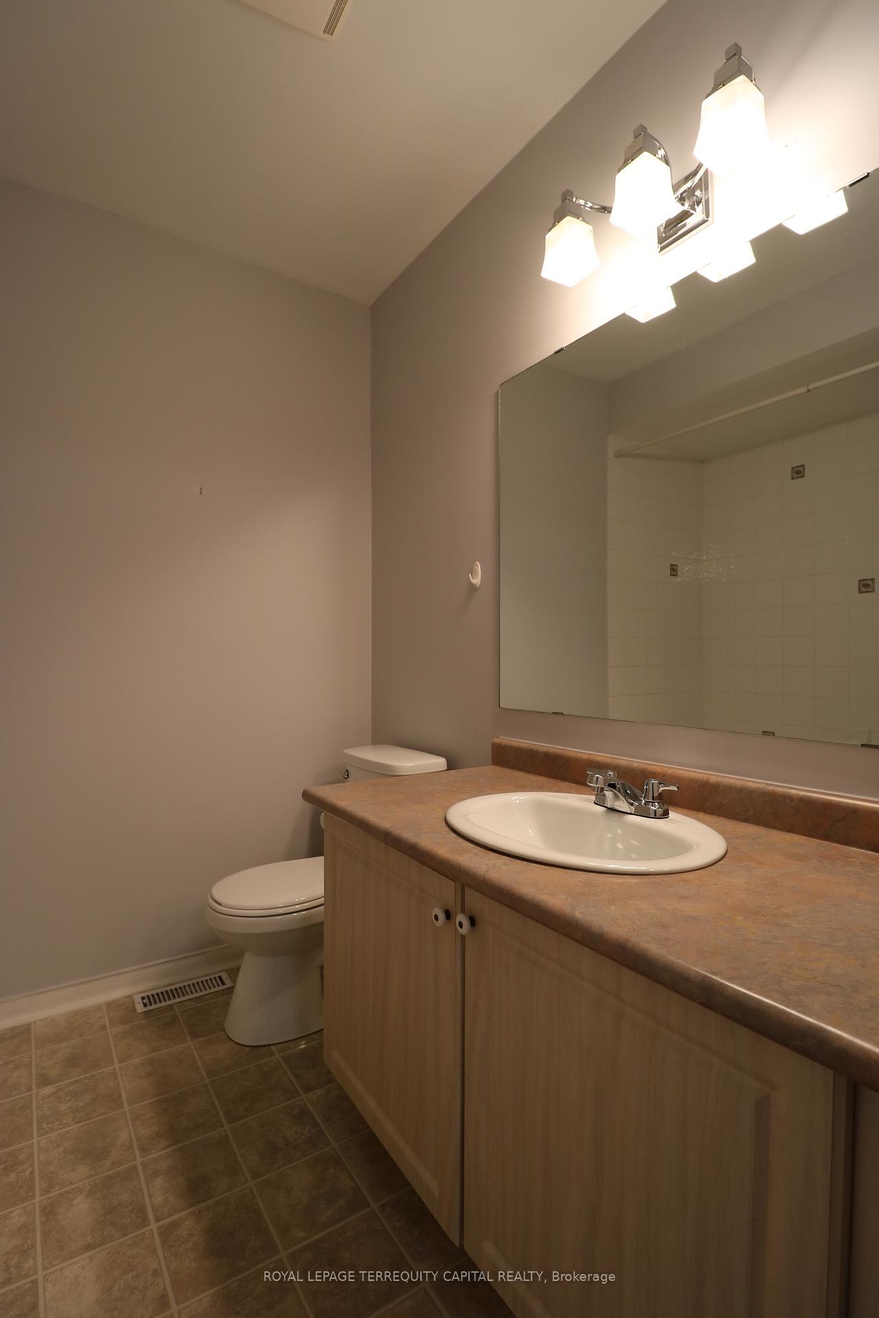 Photo 8 of 121 Gadwall Avenue, Barrie, Painswick South — HOMEH