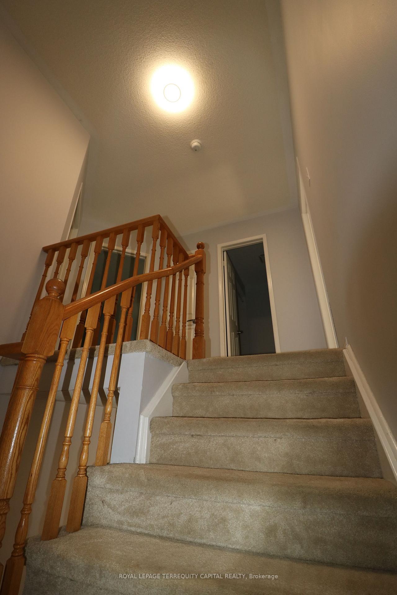 Photo 15 of 121 Gadwall Avenue, Barrie, Painswick South — HOMEH