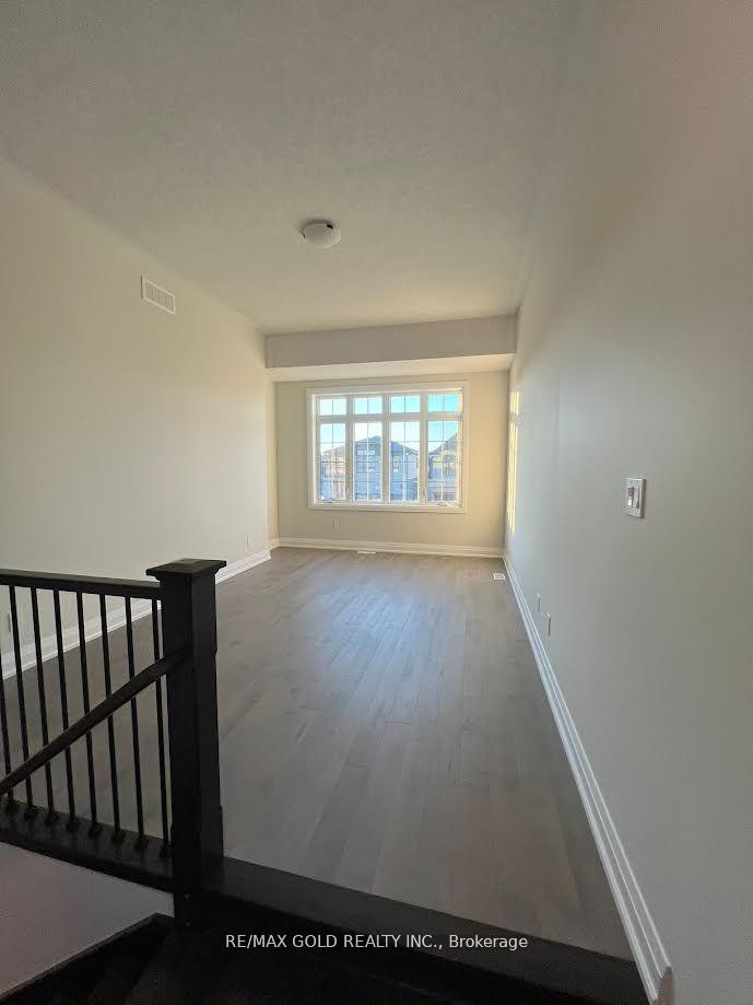 Photo 7 of 23 Jacob Detweiller Drive, Kitchener — HOMEH