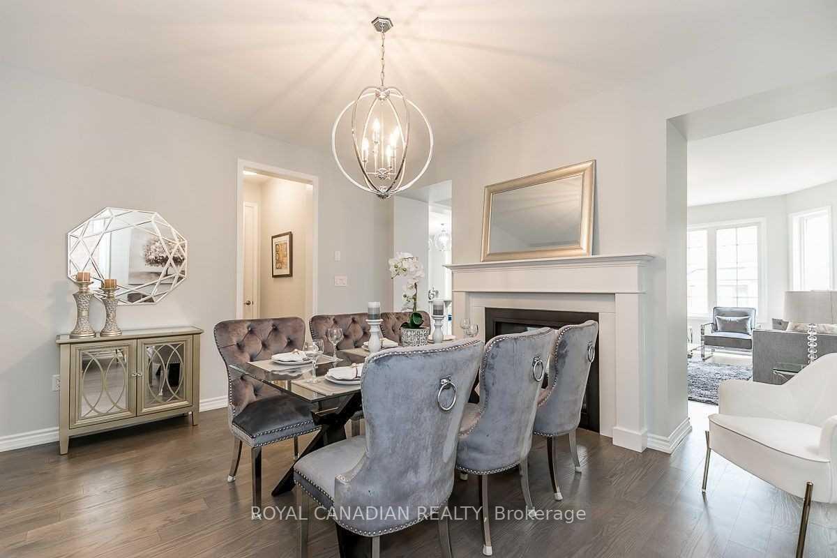 Photo 4 of 29 Streamside Street W, Vaughan, Kleinburg — HOMEH