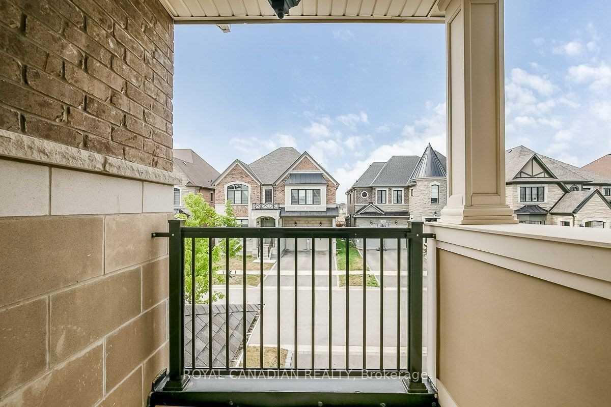 Photo 11 of 29 Streamside Street W, Vaughan, Kleinburg — HOMEH