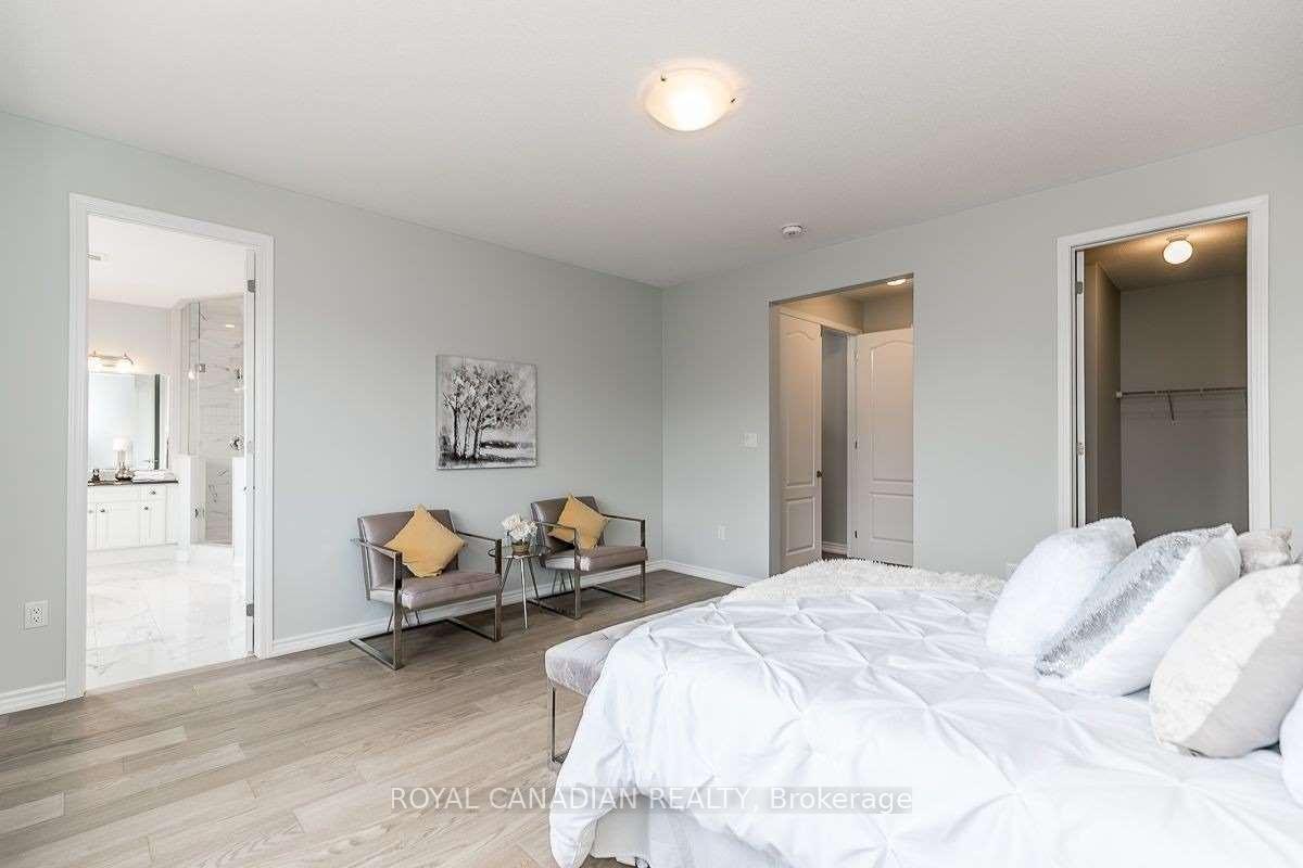 Photo 13 of 29 Streamside Street W, Vaughan, Kleinburg — HOMEH