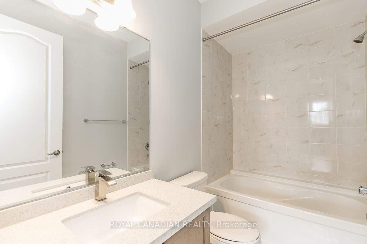 Photo 24 of 29 Streamside Street W, Vaughan, Kleinburg — HOMEH