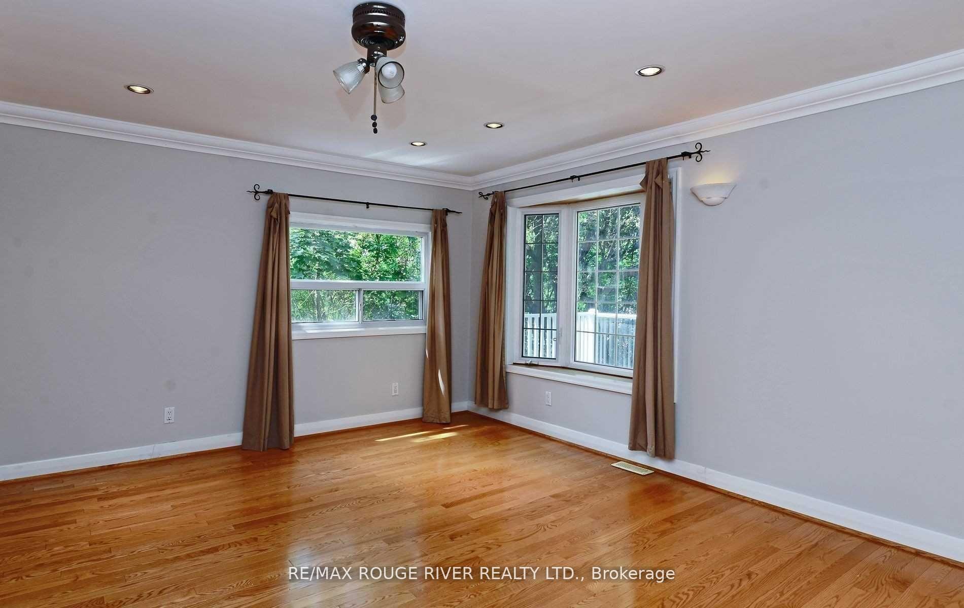 Photo 3 of Unit Upper, 705 Front Road, Pickering, Bay Ridges — HOMEH