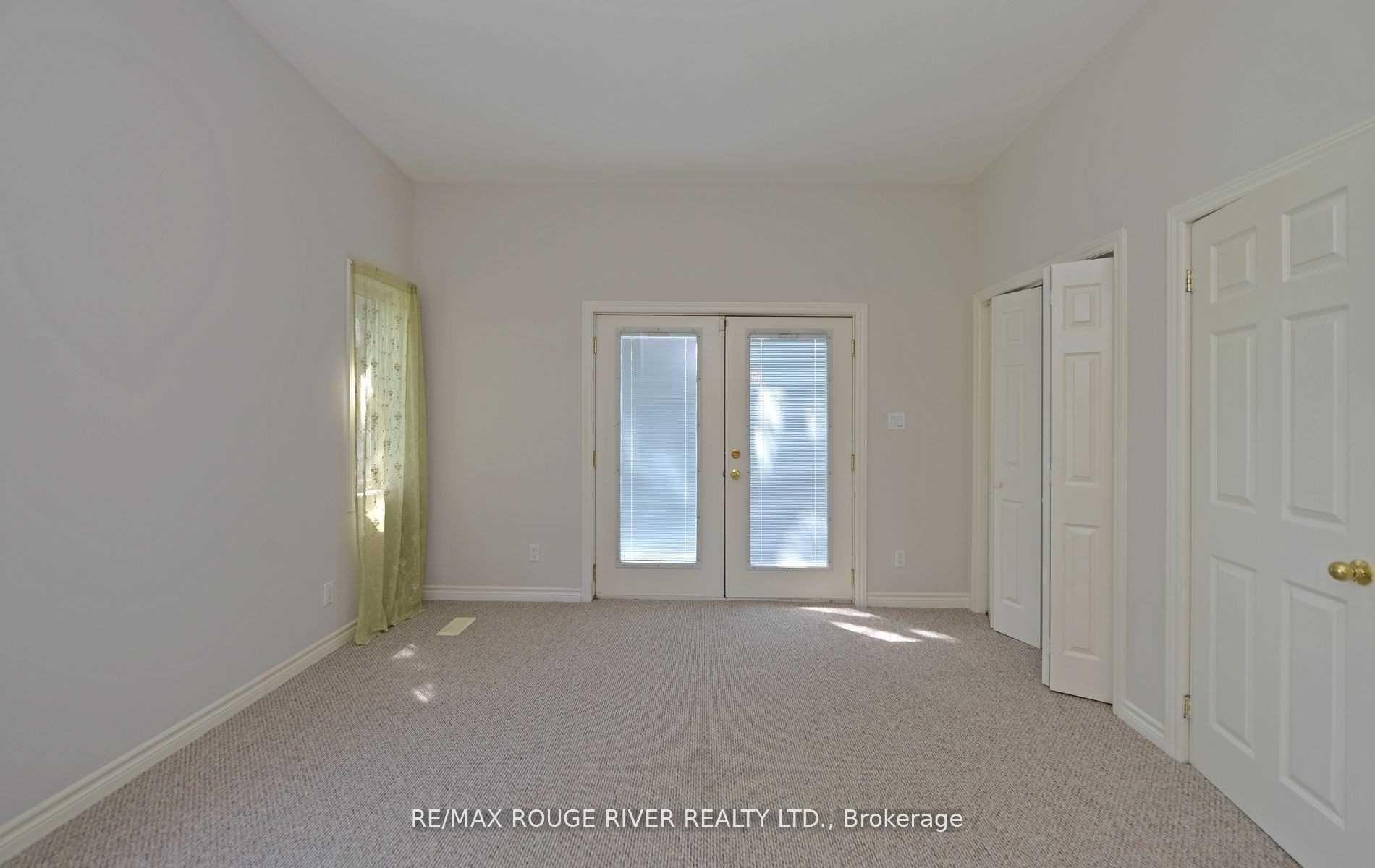 Photo 5 of Unit Upper, 705 Front Road, Pickering, Bay Ridges — HOMEH