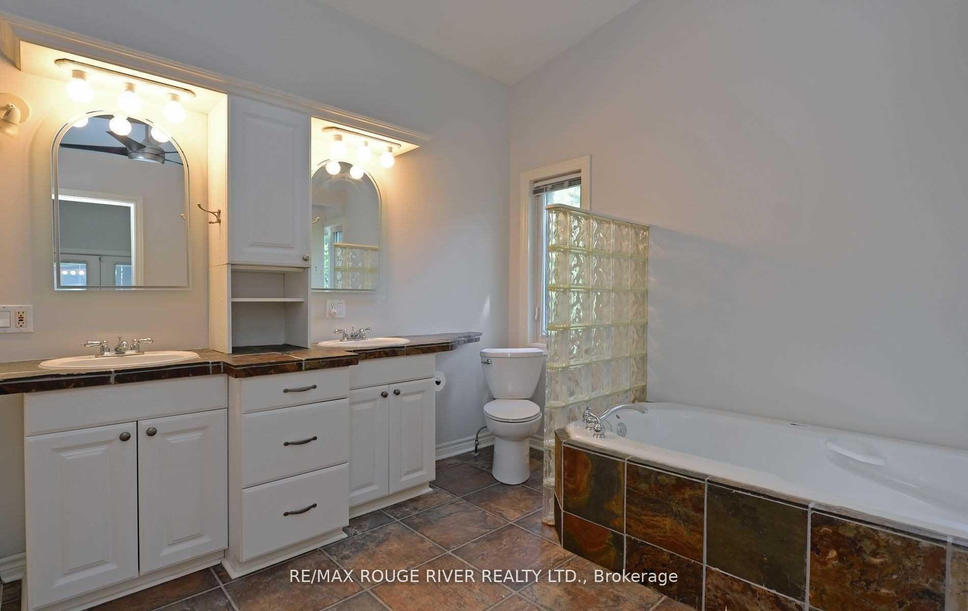 Photo 10 of Unit Upper, 705 Front Road, Pickering, Bay Ridges — HOMEH