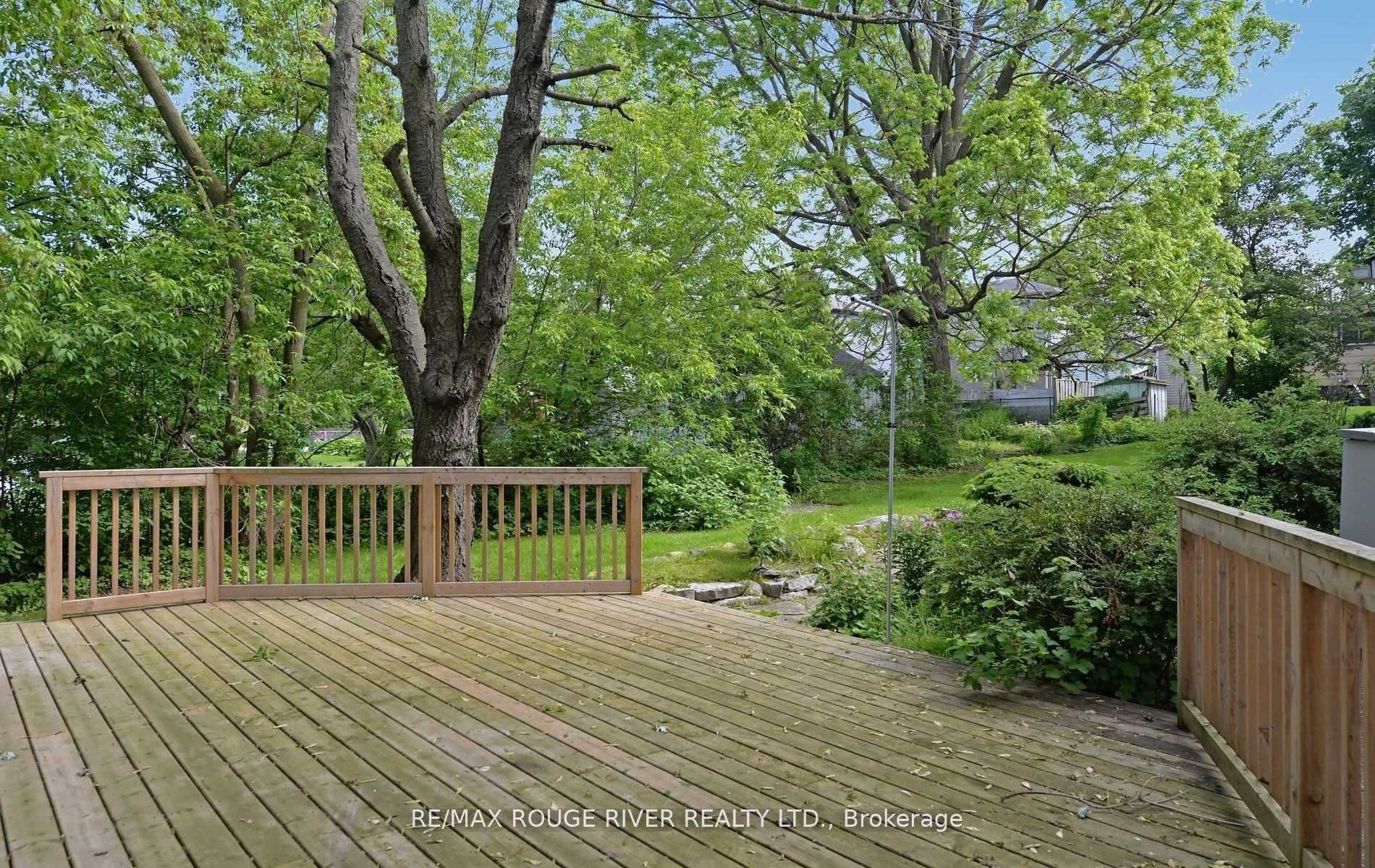 Photo 17 of Unit Upper, 705 Front Road, Pickering, Bay Ridges — HOMEH