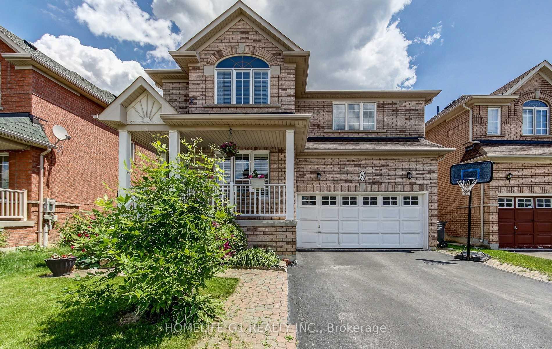 Front of 5 Beachpoint Boulevard
