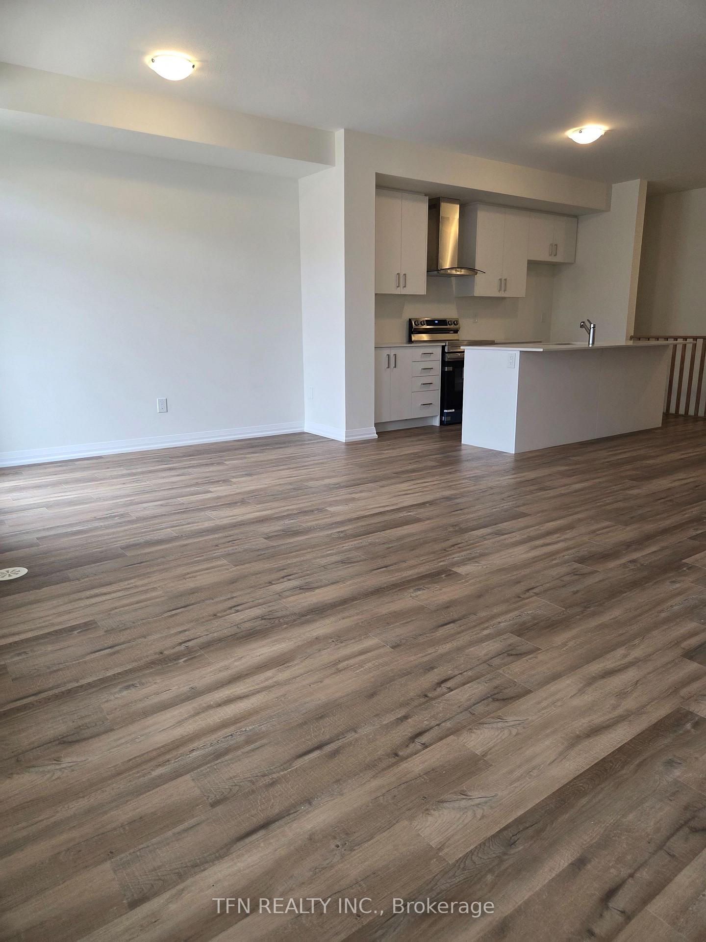 Photo 8 of 16 St Lawrence Road, Haldimand — HOMEH