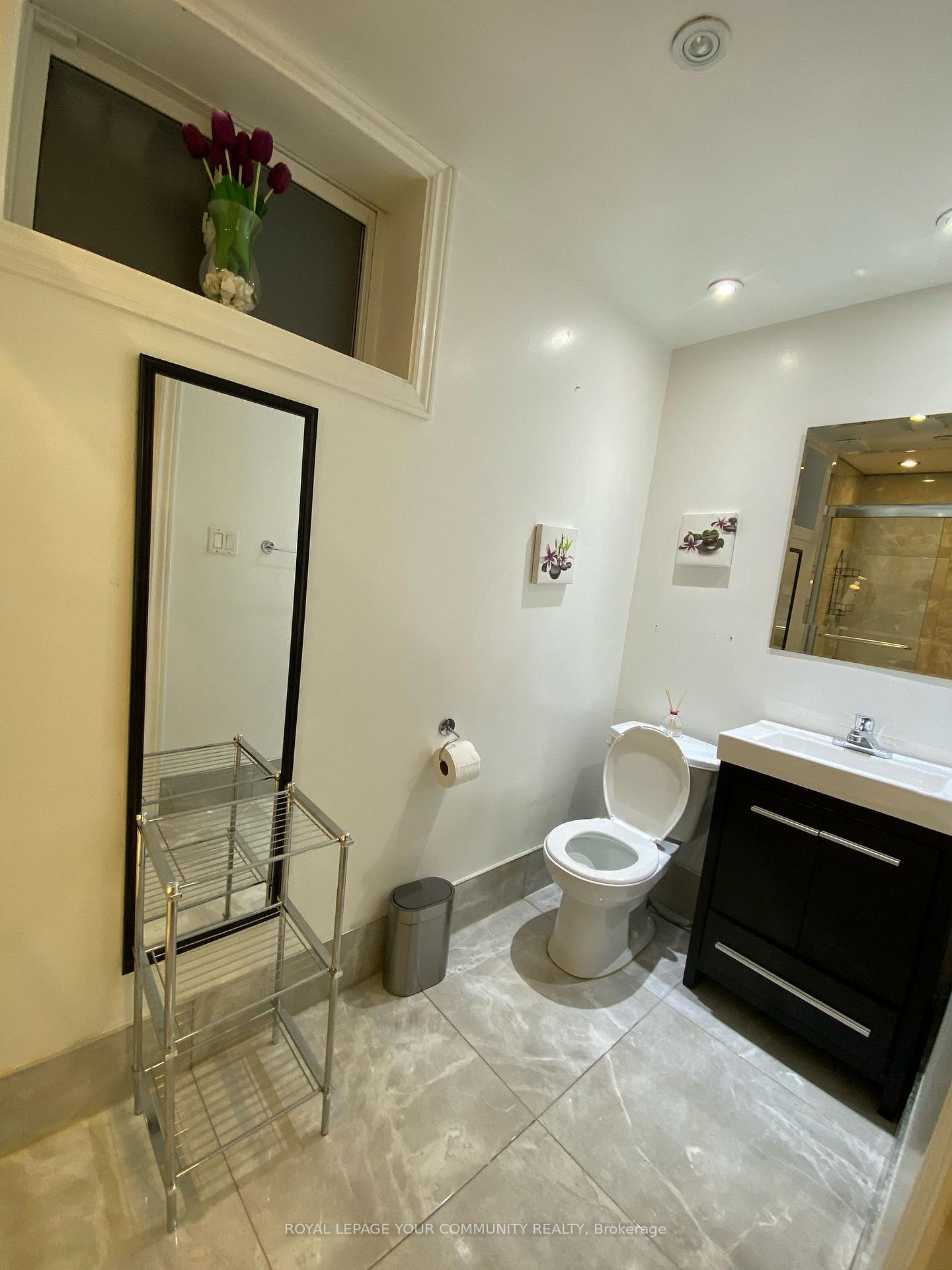 Photo 10 of Unit BSMT, 125 Holm Crescent, Markham, Aileen-Willowbrook — HOMEH