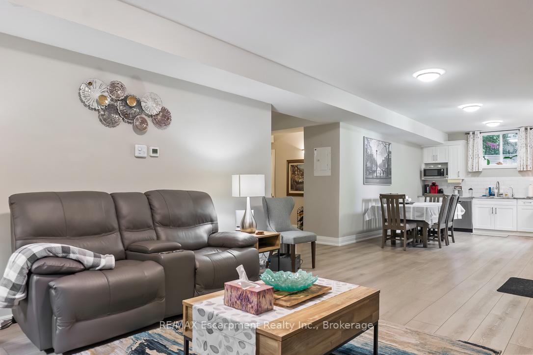 Photo 9 of Unit 2, 175 Cloverdale Avenue, Hamilton, Rosedale — HOMEH