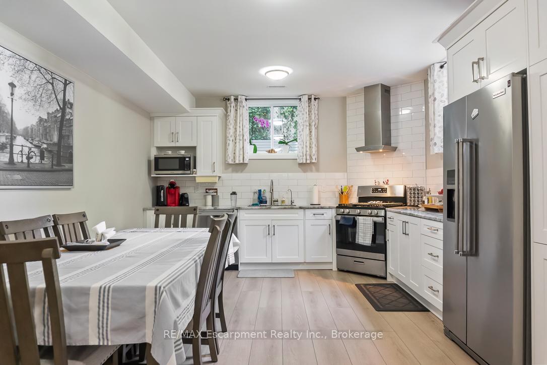 Photo 2 of Unit 2, 175 Cloverdale Avenue, Hamilton, Rosedale — HOMEH