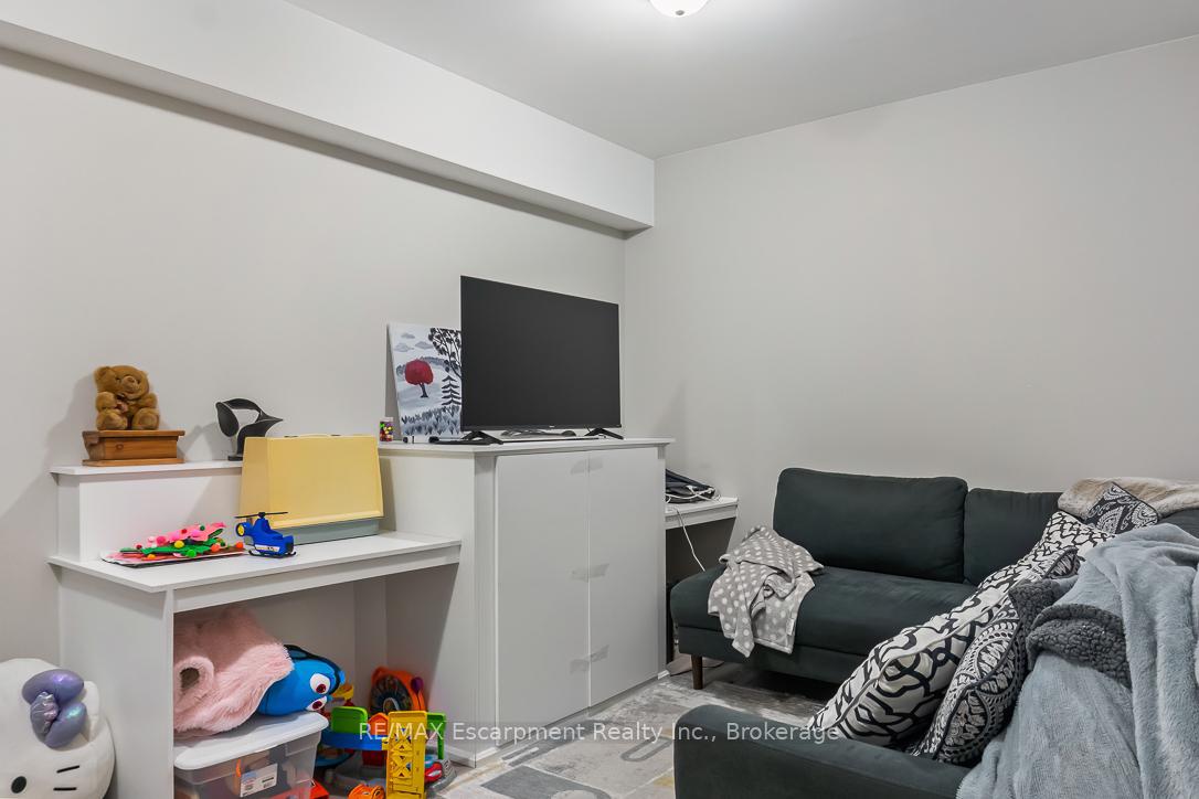 Photo 17 of Unit 2, 175 Cloverdale Avenue, Hamilton, Rosedale — HOMEH