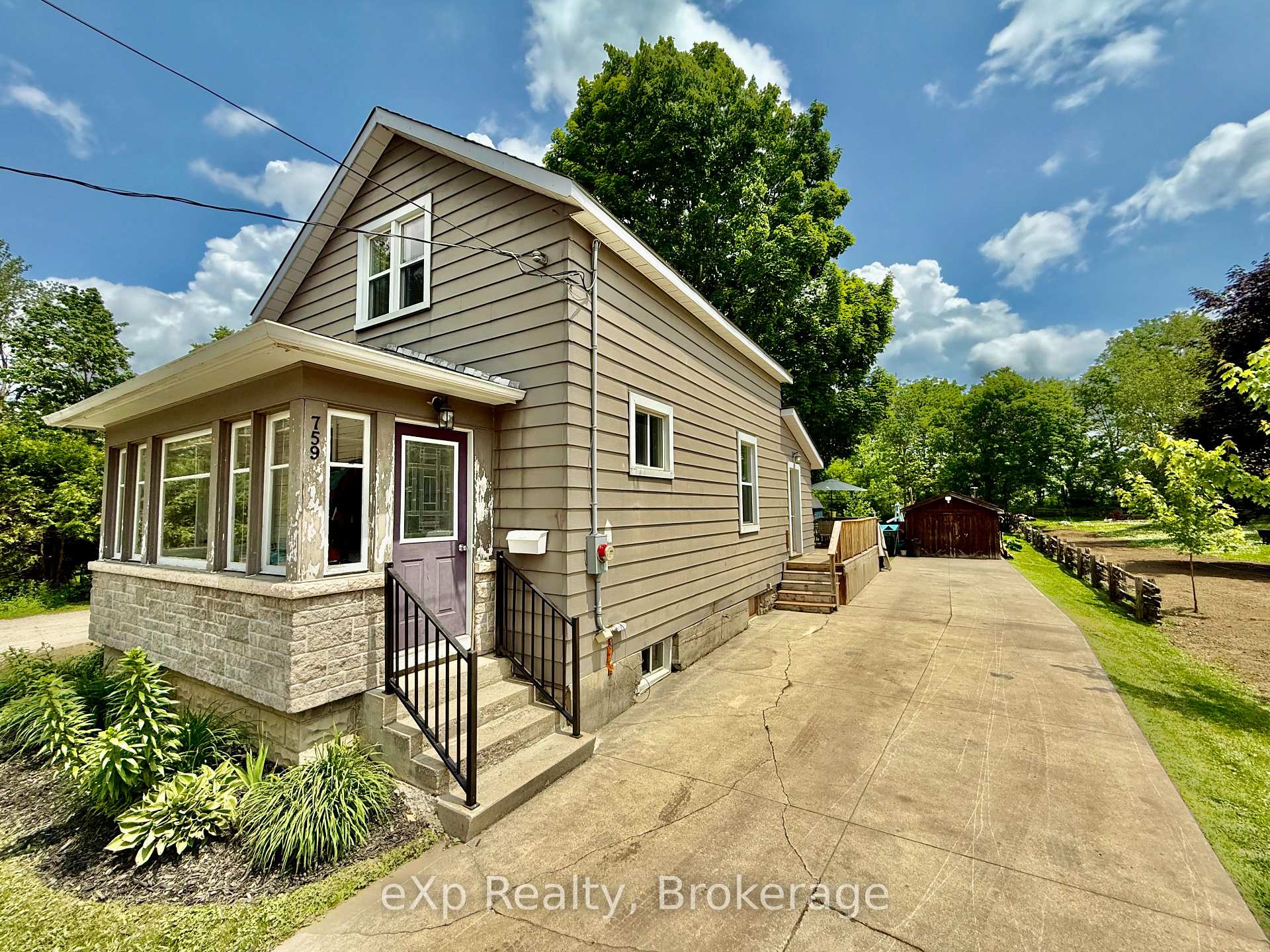 Photo 2 of 759 8th A Avenue, Hanover — HOMEH
