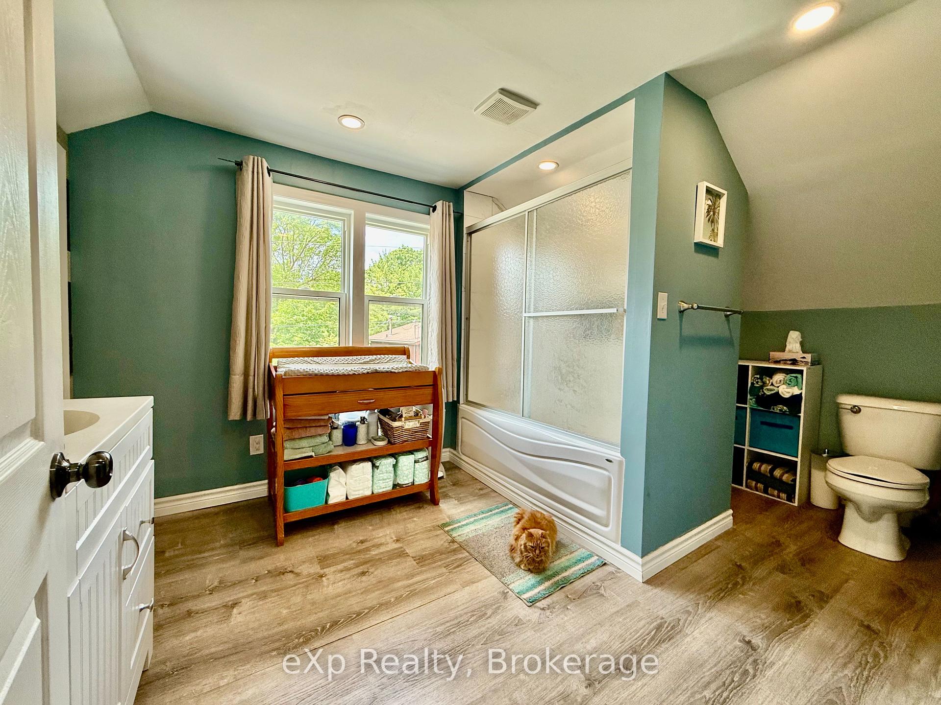 Photo 10 of 759 8th A Avenue, Hanover — HOMEH