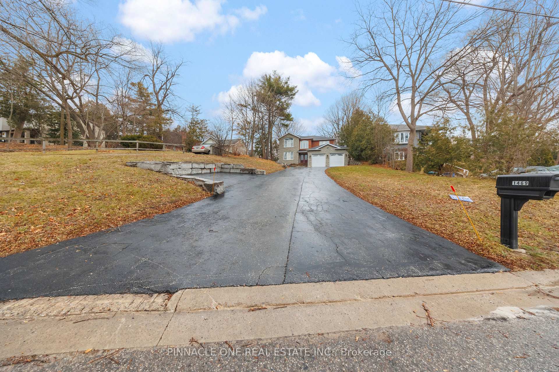 Photo 4 of 1469 Old Forest Road, Pickering, Highbush — HOMEH