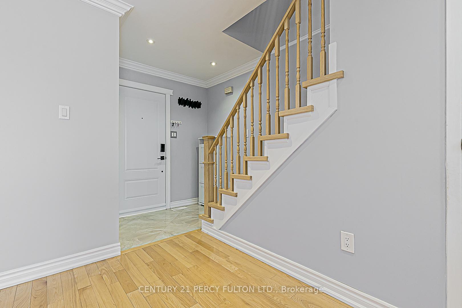 Photo 7 of 53 Miley Drive, Markham, Markville — HOMEH