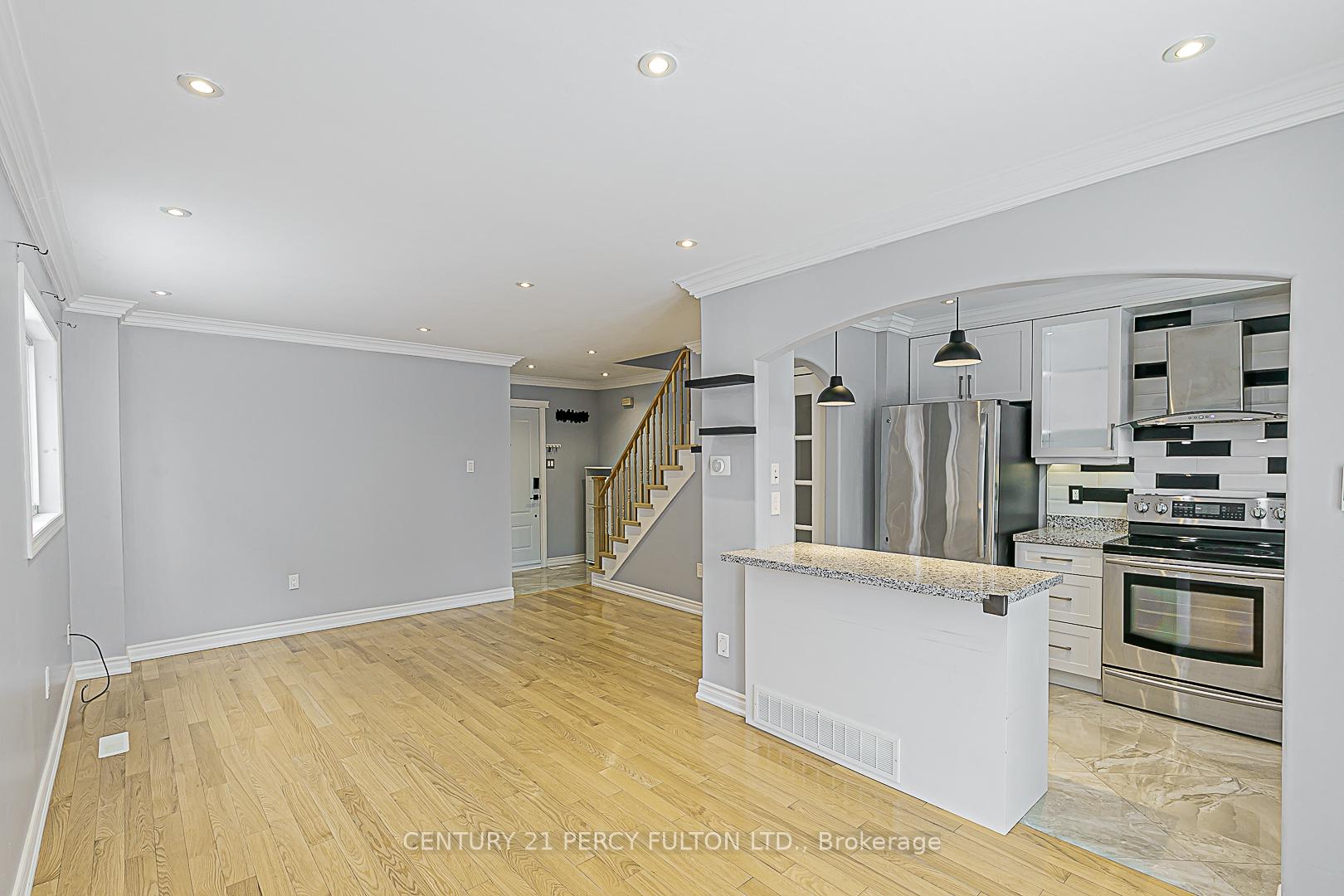Photo 12 of 53 Miley Drive, Markham, Markville — HOMEH