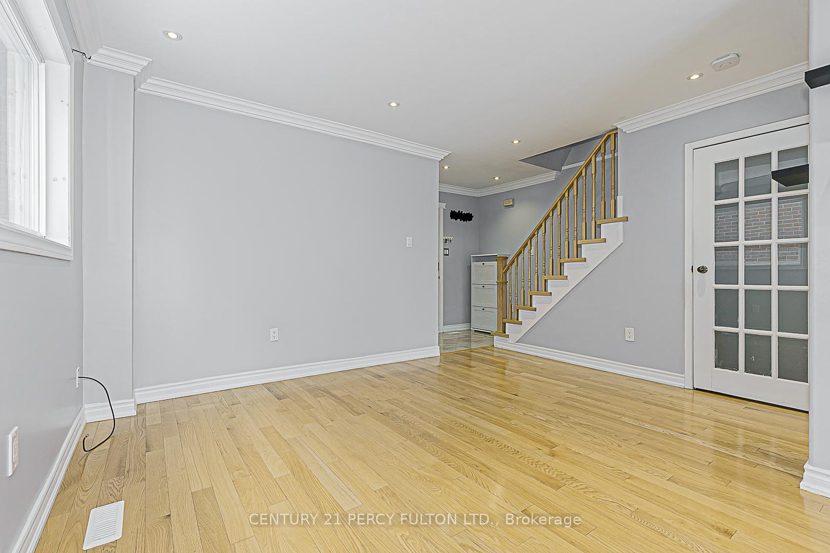 Photo 15 of 53 Miley Drive, Markham, Markville — HOMEH