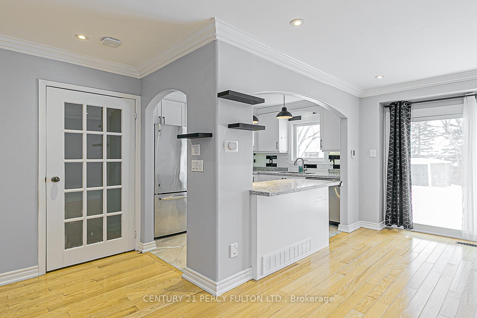 Photo 16 of 53 Miley Drive, Markham, Markville — HOMEH