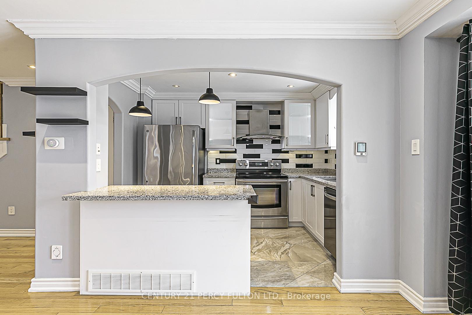 Photo 17 of 53 Miley Drive, Markham, Markville — HOMEH