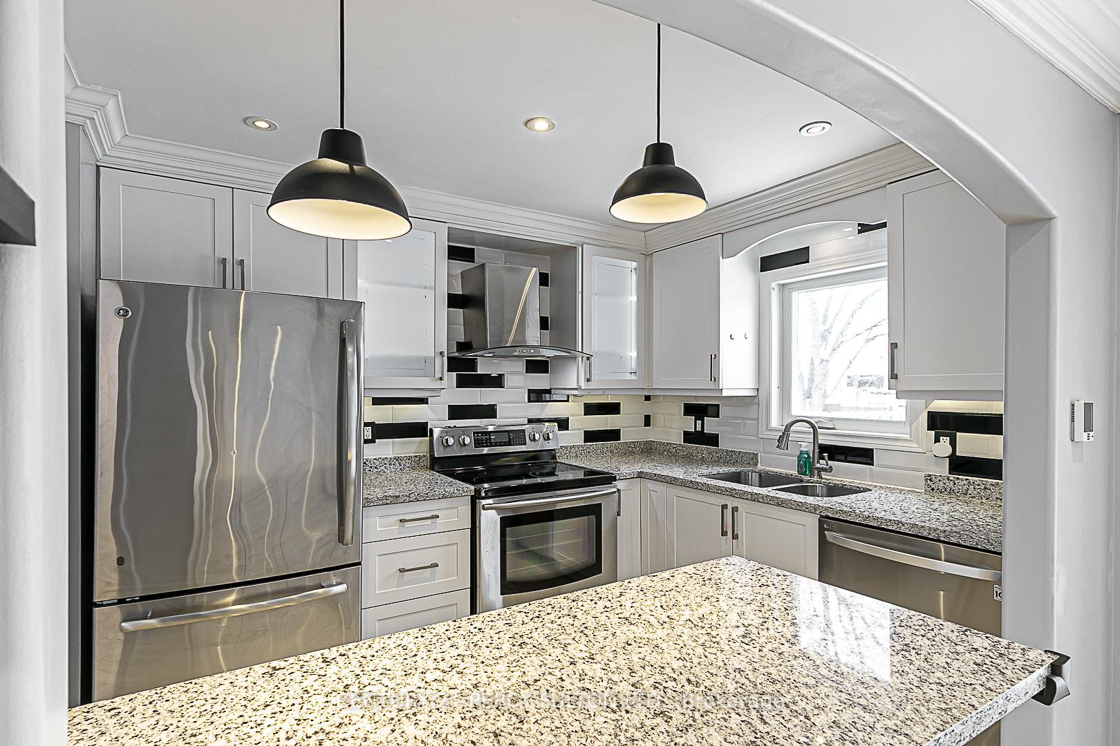 Photo 19 of 53 Miley Drive, Markham, Markville — HOMEH