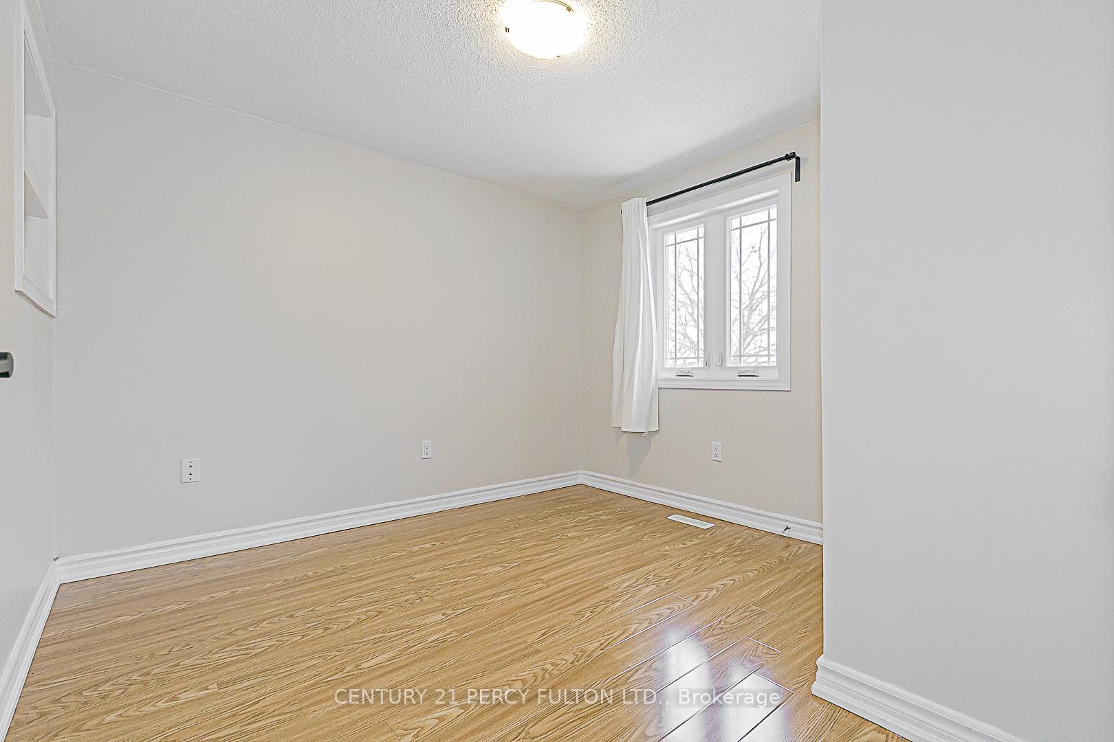 Photo 23 of 53 Miley Drive, Markham, Markville — HOMEH