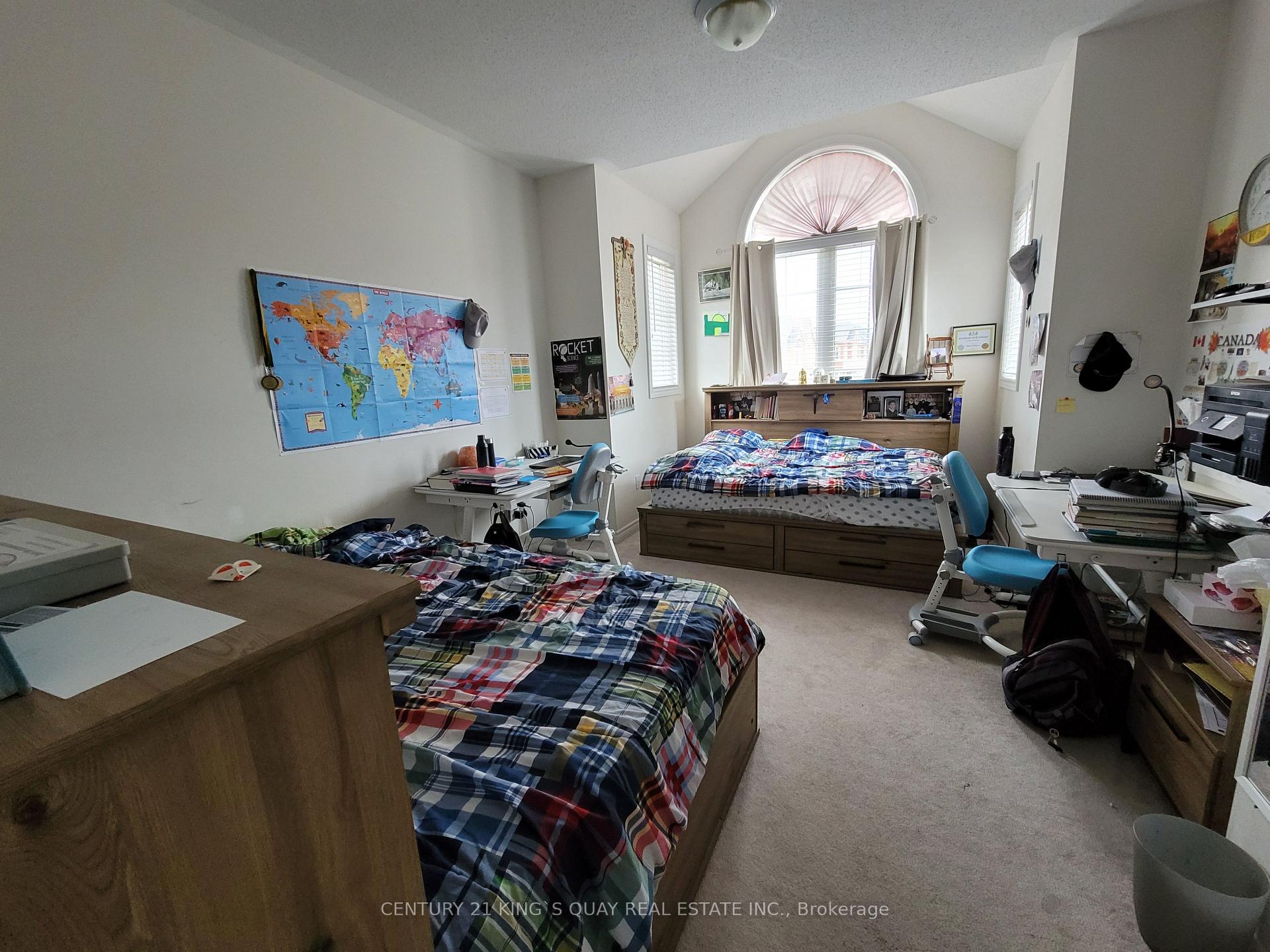 Photo 18 of 26 William Bartlett Drive W, Markham, Berczy — HOMEH