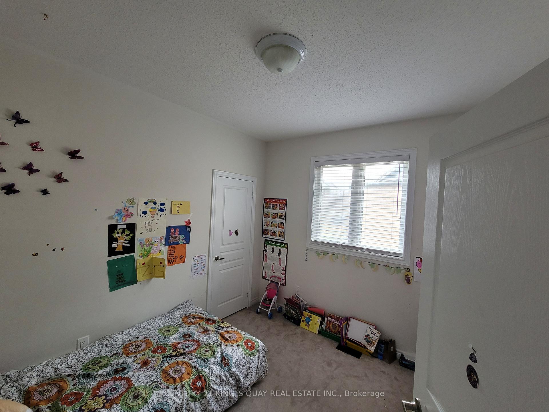 Photo 16 of 26 William Bartlett Drive W, Markham, Berczy — HOMEH