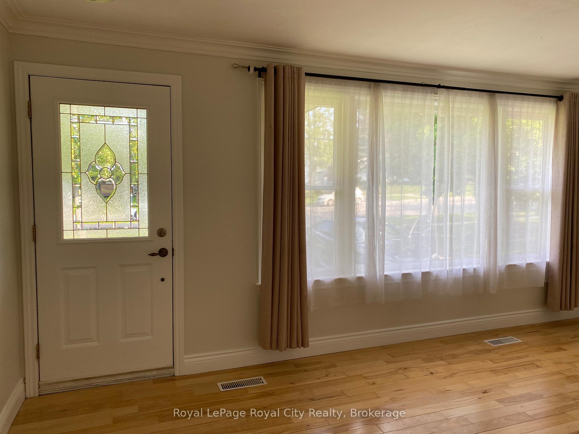 Photo 4 of 52 Eastview Road, Guelph, Grange Road — HOMEH