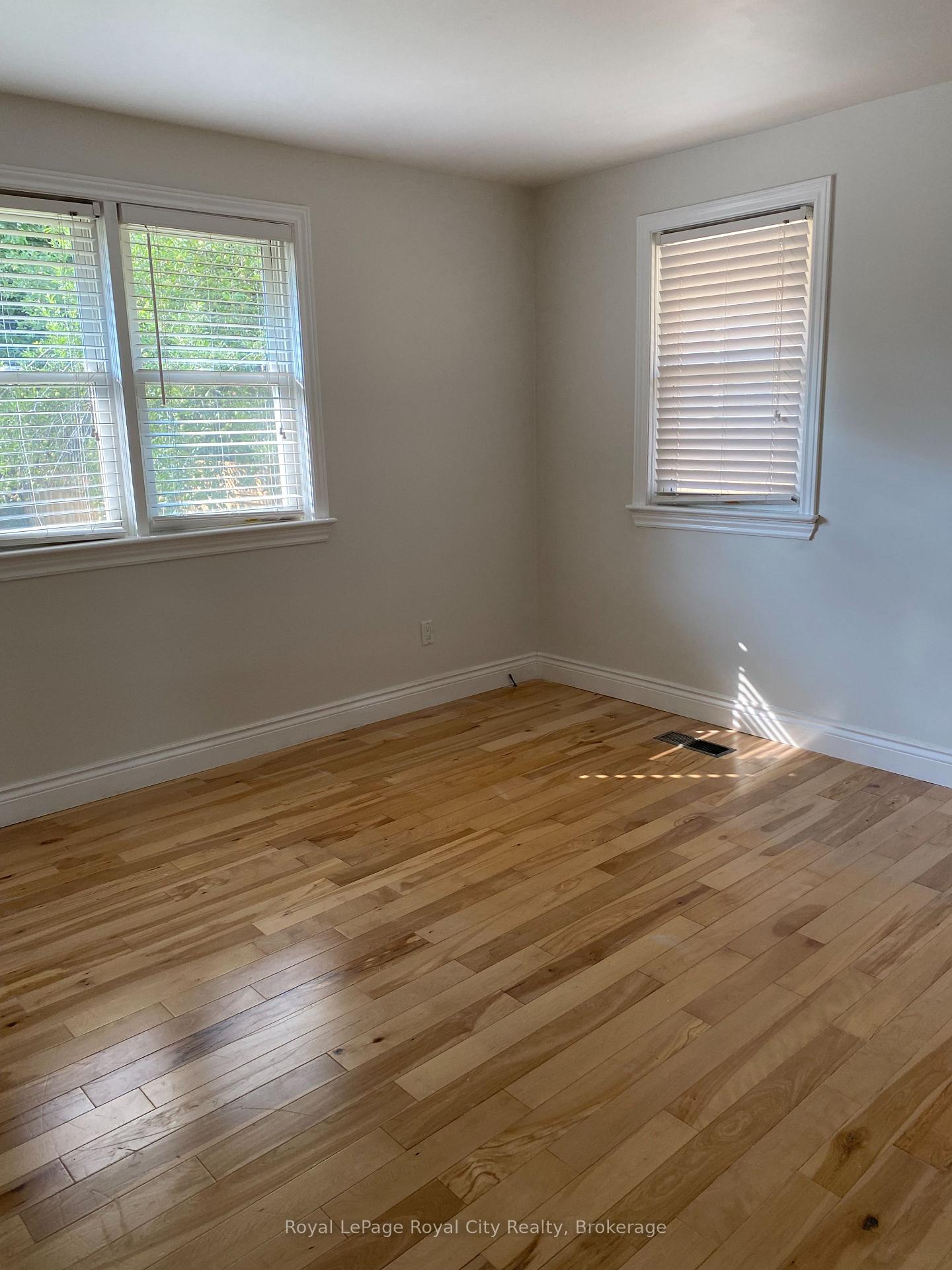 Photo 6 of 52 Eastview Road, Guelph, Grange Road — HOMEH