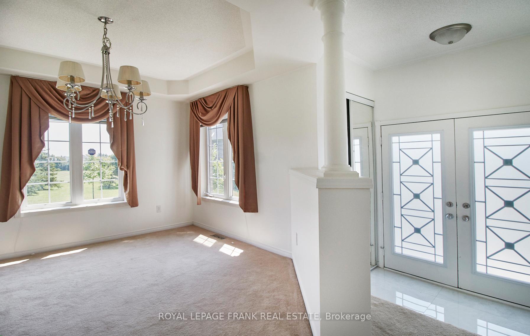 Photo 4 of 97 Mackey Drive, Whitby, Williamsburg — HOMEH