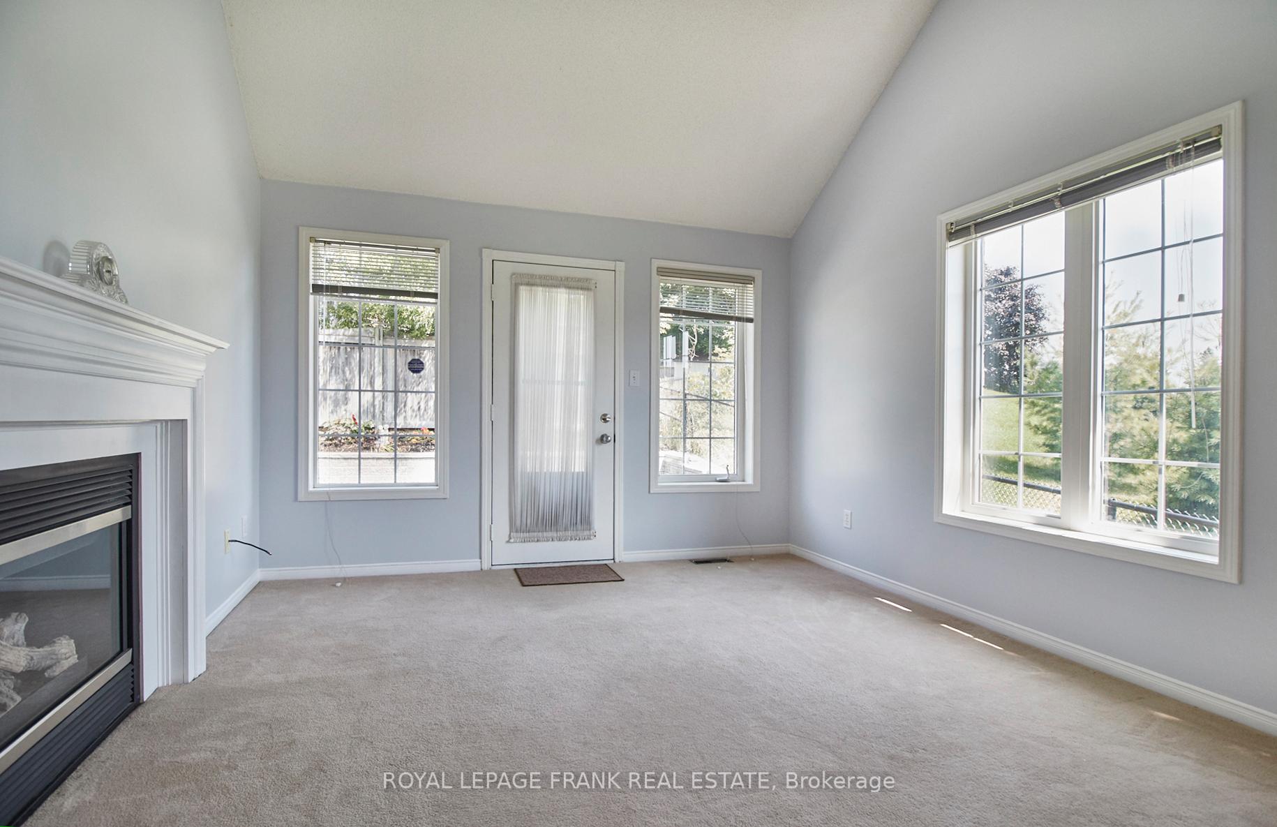 Photo 13 of 97 Mackey Drive, Whitby, Williamsburg — HOMEH