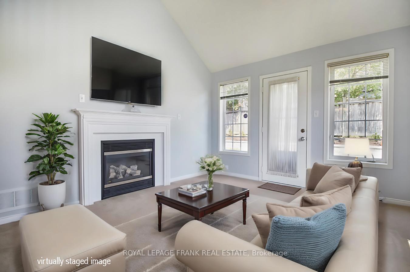 Photo 12 of 97 Mackey Drive, Whitby, Williamsburg — HOMEH