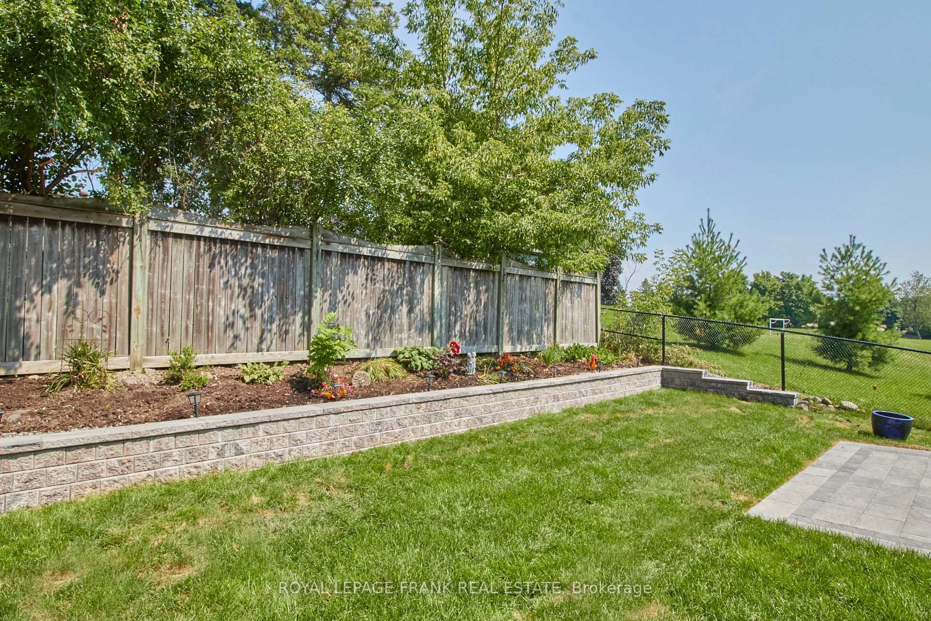 Photo 27 of 97 Mackey Drive, Whitby, Williamsburg — HOMEH