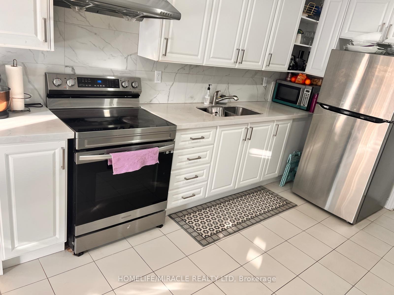Photo 1 of 1244 Langley Crescent, Oshawa, Pinecrest — HOMEH