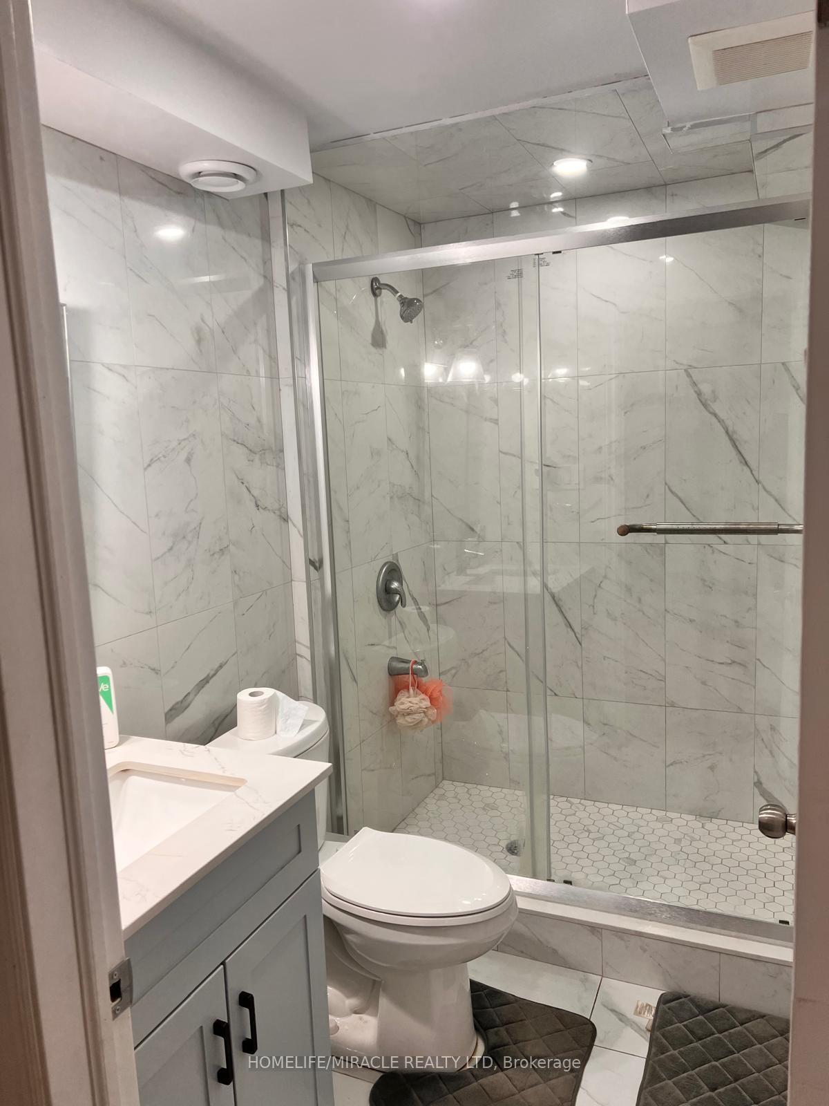 Photo 2 of 1244 Langley Crescent, Oshawa, Pinecrest — HOMEH