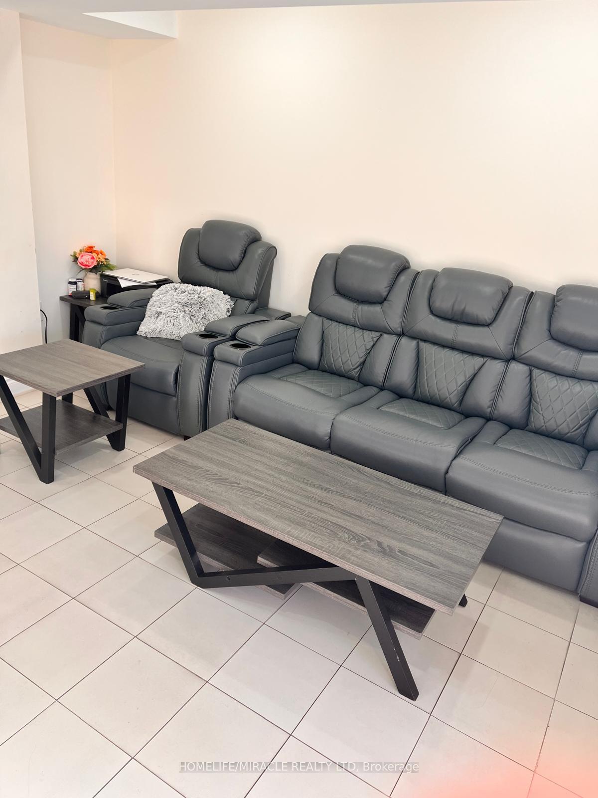 Photo 7 of 1244 Langley Crescent, Oshawa, Pinecrest — HOMEH