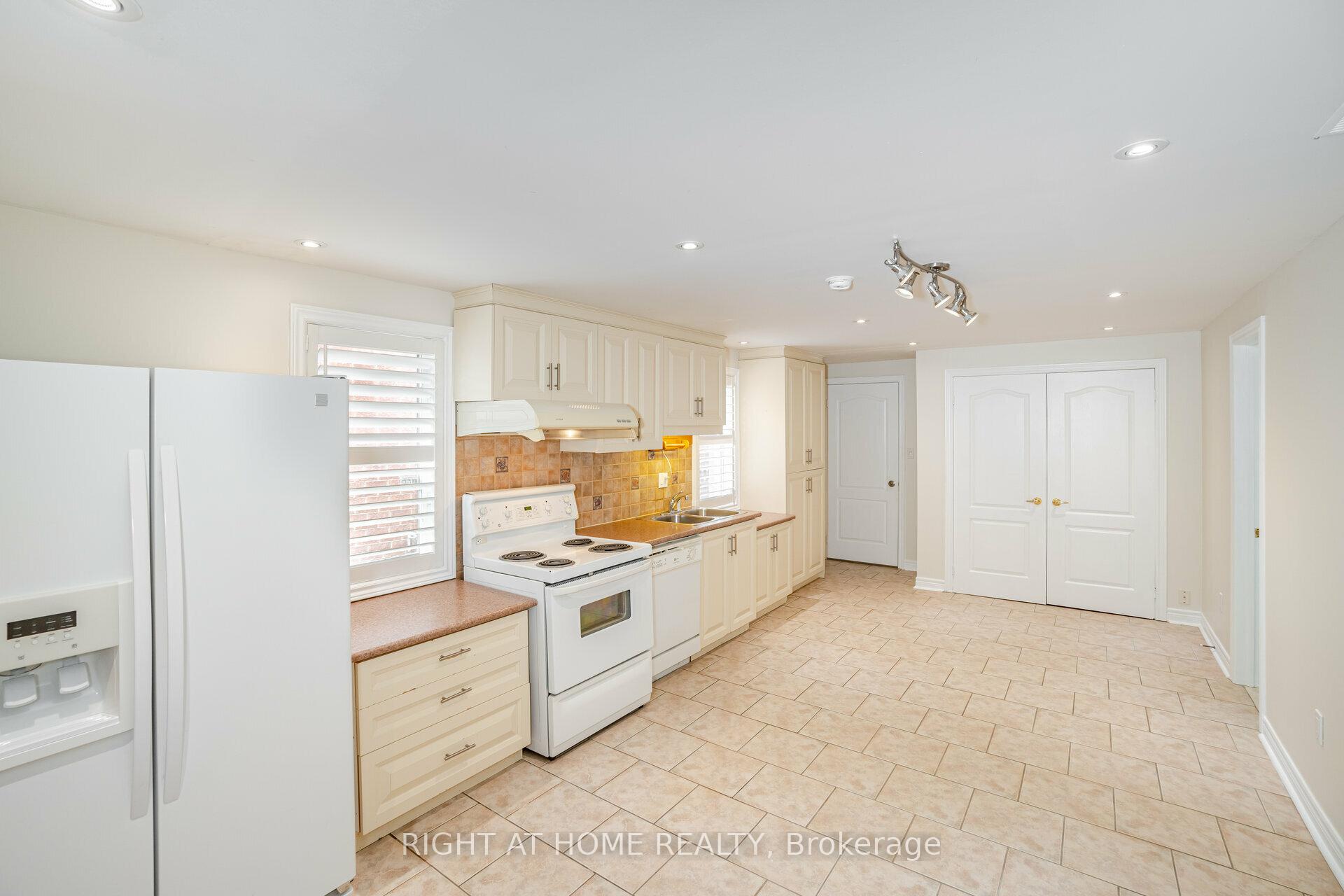 Photo 4 of Unit Lower, 62 San Vito Drive, Vaughan, Sonoma Heights — HOMEH